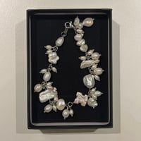 pearl bracelet 