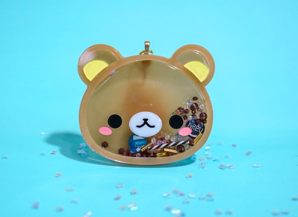 Image of  Bear Resin Shaker Keychain 