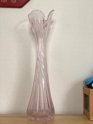 Ancien Vase XXL en verre Mauve