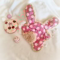 Image 1 of Doudou Inséparable Meringue 🩷 & sa Lune Cerises 🍒