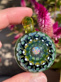 Image 1 of bluegreen queen