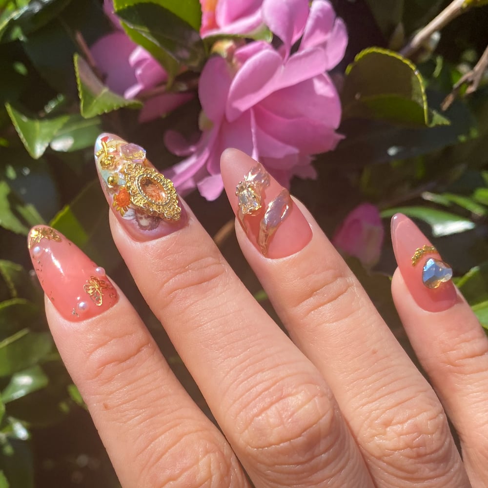 Image of Blush in Antique