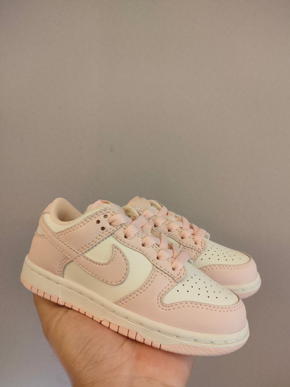 Image of Custom Sneakers Light pink 8c - 3Y