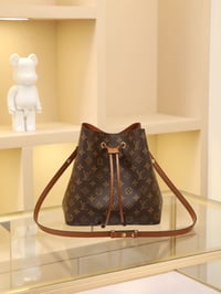 Image 1 of Borsa Louis Vuitton -  Néo Noé