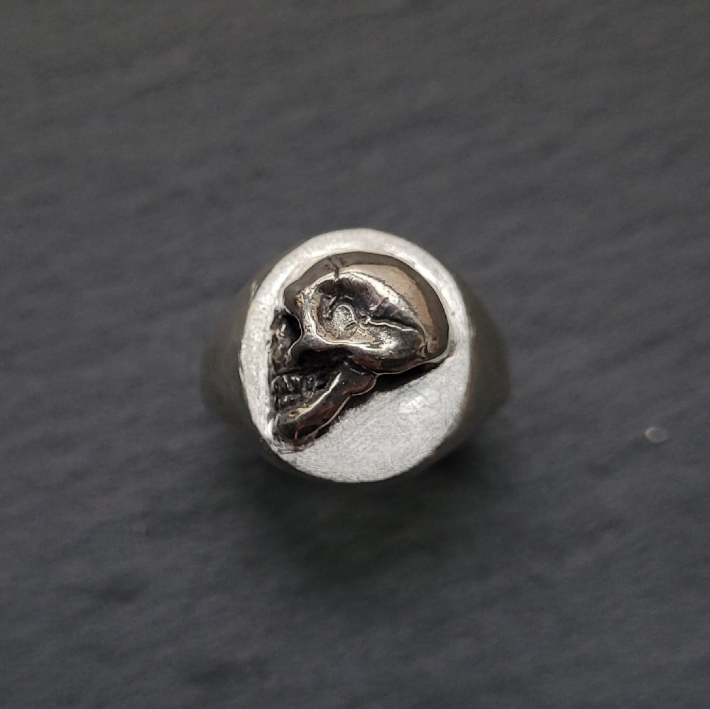 Image of Petite Cameo Signet Ring