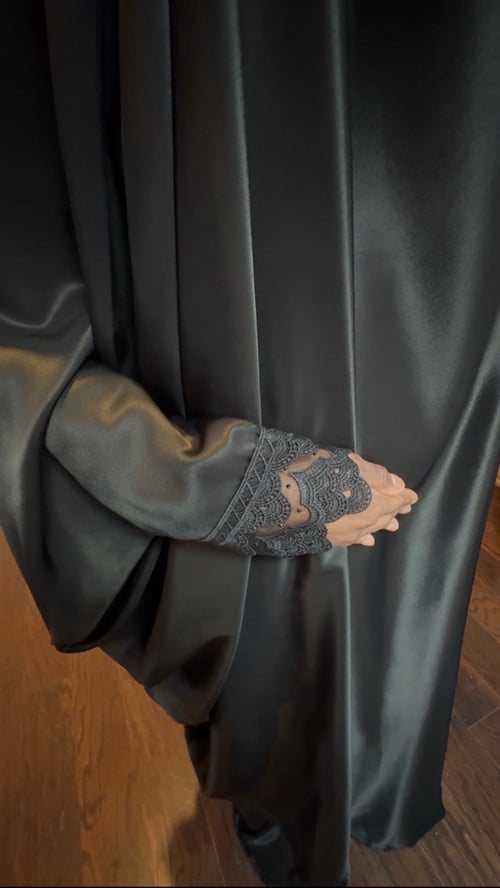 Image of Satin Overhead 