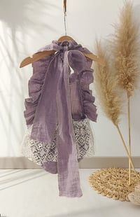 Image 3 of Baby romper for photo shoots | Bianca | age 9-12 months | sitter | dusty purple | fotorequisiten 