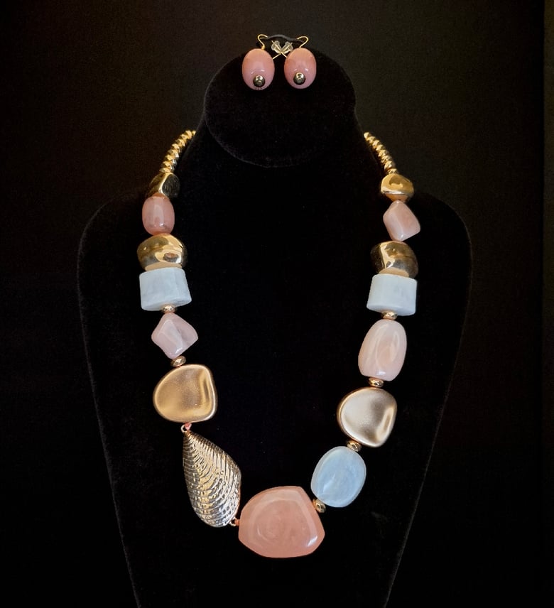 Image of Pink & Gold Beauty Necklace Set