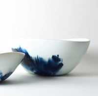 Image 2 of large blue and white bowl