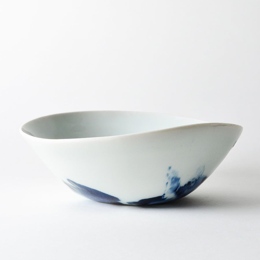 Image of small blue and white bowl