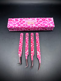 Image 2 of Kiss Tweezers