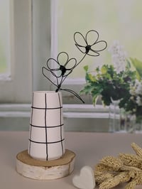 Image 4 of Petit vase à carreaux