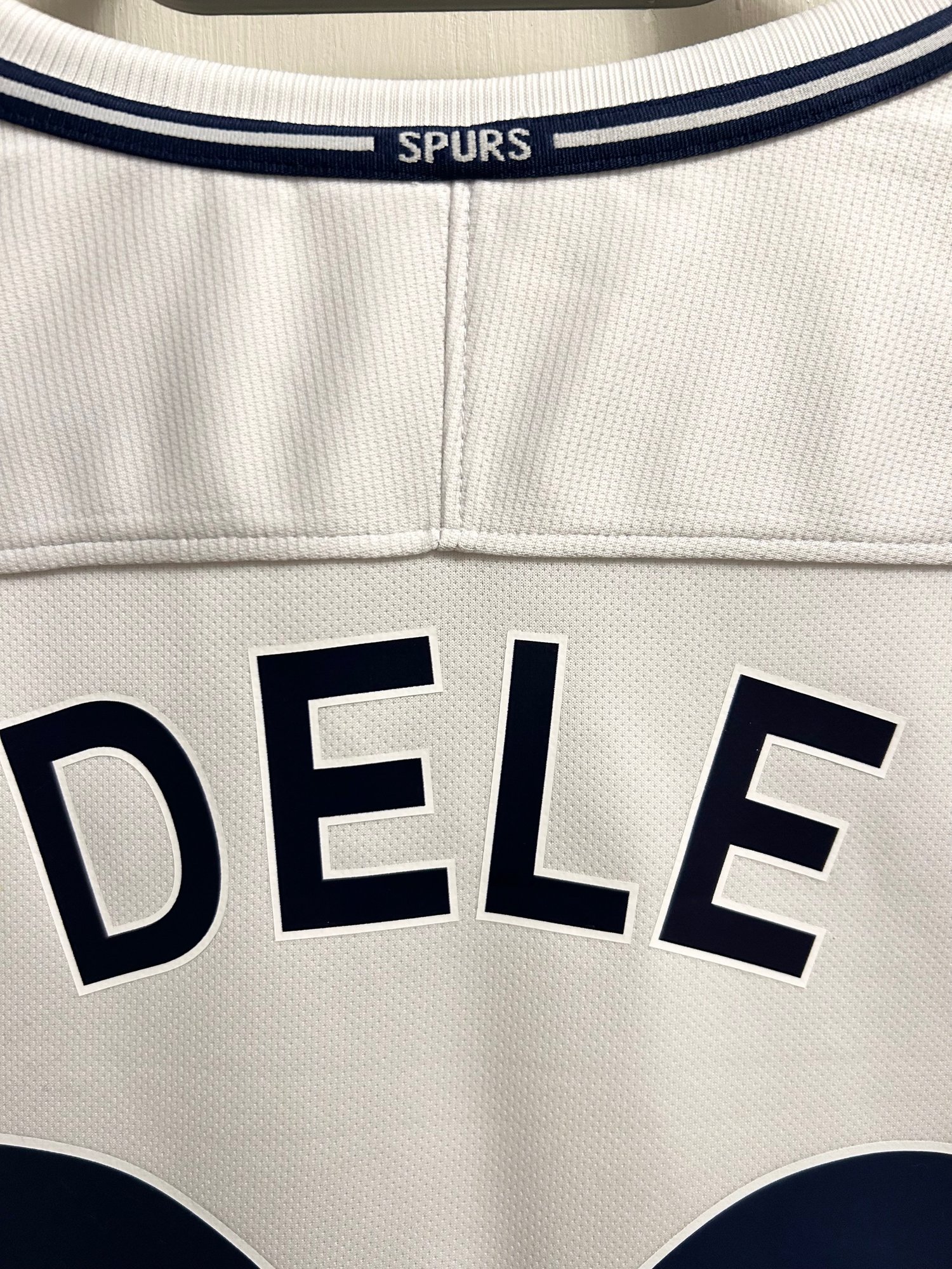 Image of Tottenham Hotspur “DELE 20” 2017/18 Home Shirt + PL patches (S)