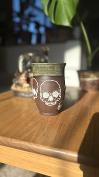 Image 3 of Skull mug 14