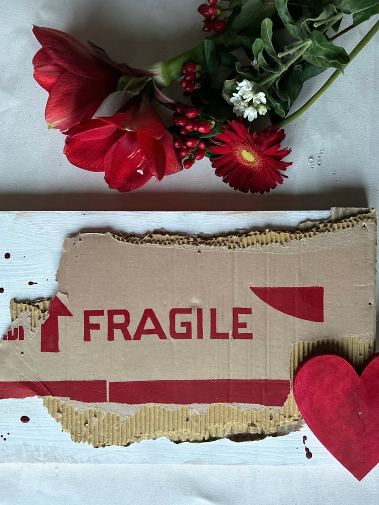 QUADRO SU LEGNO - FRAGILE ♥️