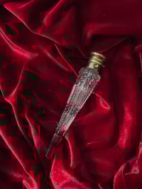 Image 3 of Magnifique fiole en cristal taillé, bouchon en ormoulu du XIXème siecle