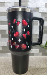 Image 3 of 40 oz Betty Boop Tumbler