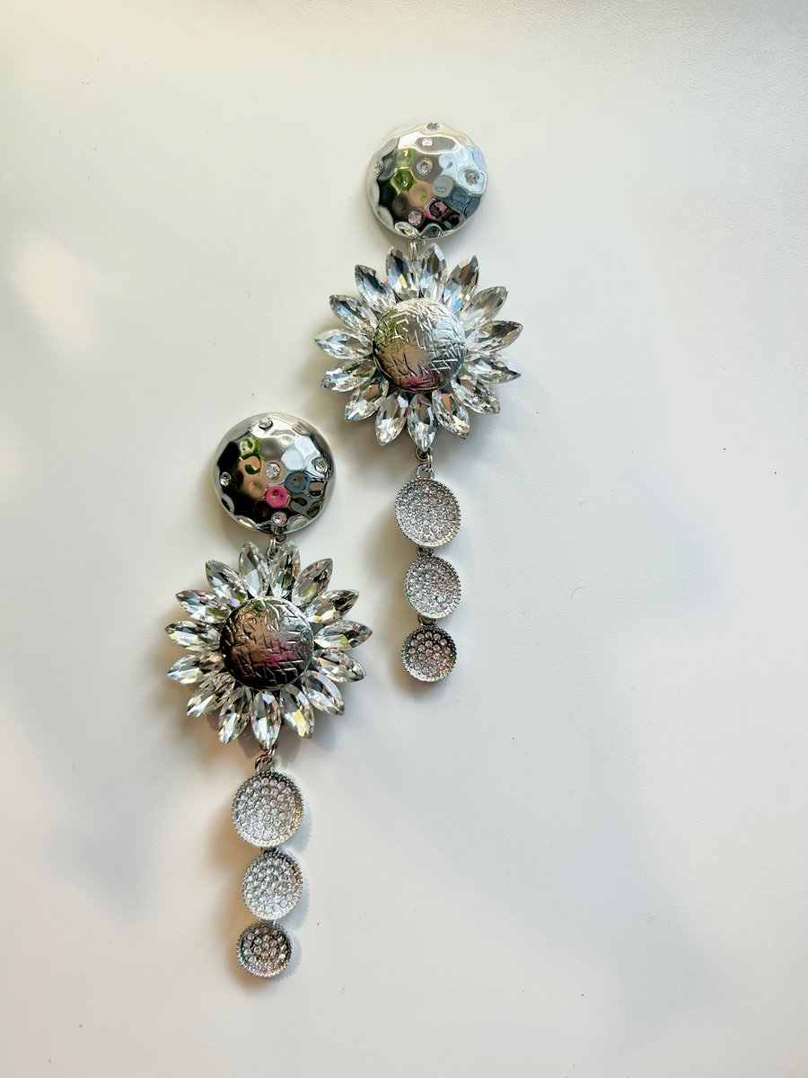 Image of Silver Julieta earrings 