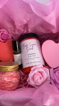 Image 3 of Valentines Gift Box