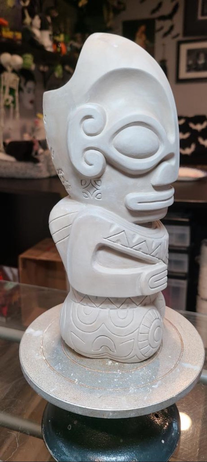 LE store Tiki Mug Set