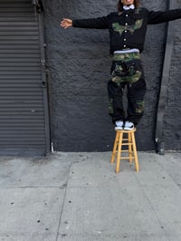 Image 2 of 1/1 camo evilsmile size 32 large jacket sample 