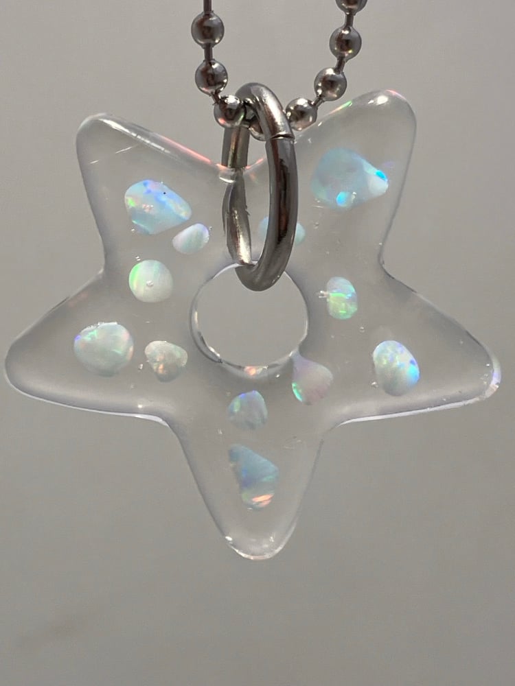 Image of 12 opal star
