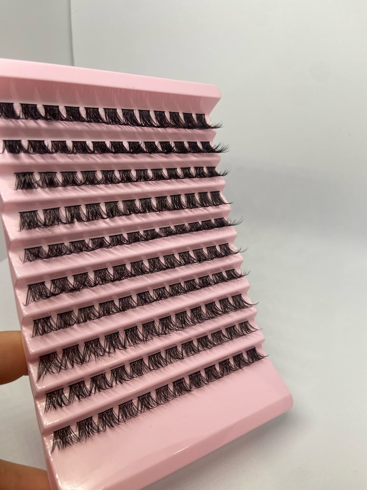 Image of 03 cluster lashes