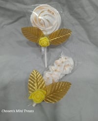 Meringue Pops