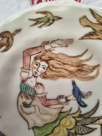 Image 4 of Jenny and the Birds Dish