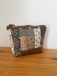 Image 2 of Zipper pouch 2