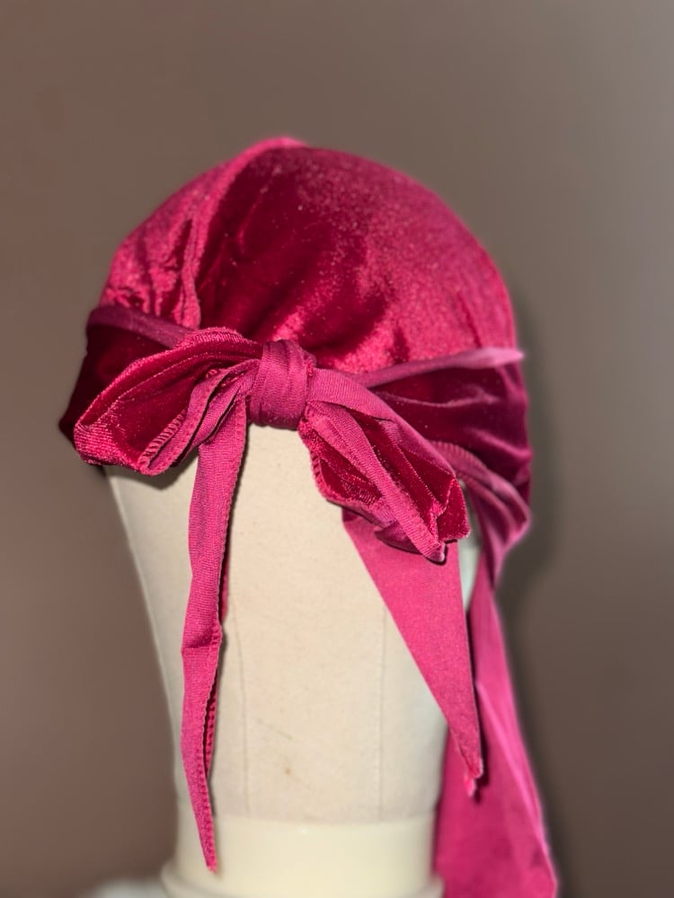 Pink (Velvet) Image 3