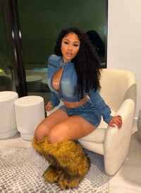 Image 2 of Fur Boot Vendor