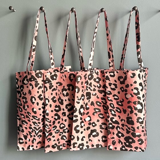 Image of Tote leopardo