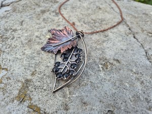 Currant pendant-2