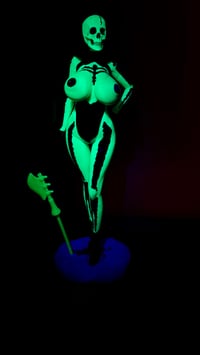 Image 3 of Lady Scare Glow