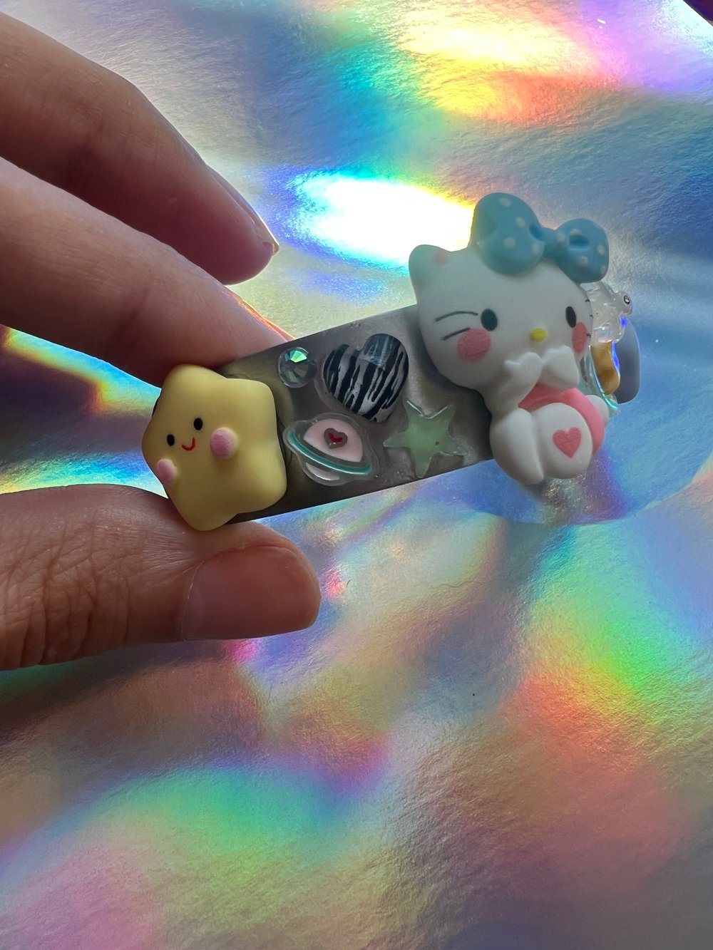 Hello kitty hair clip 💖