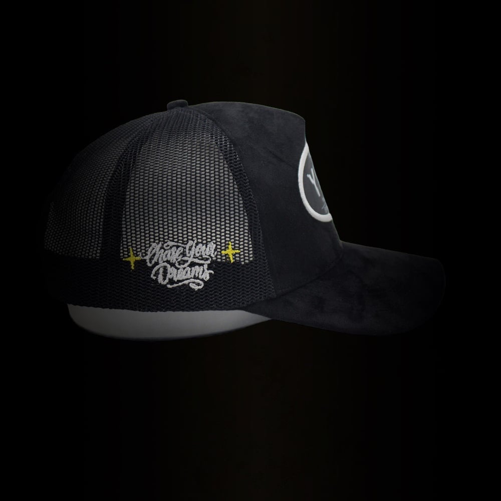 ✨Chase Your Dreams✨  Black suede trucker hat