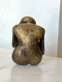 Image 8 of Figurines en bronze