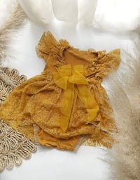 Image 3 of Photo prop | Photoshoot body-dress | Bianca | age 9-12 months | sitter | honey yellow