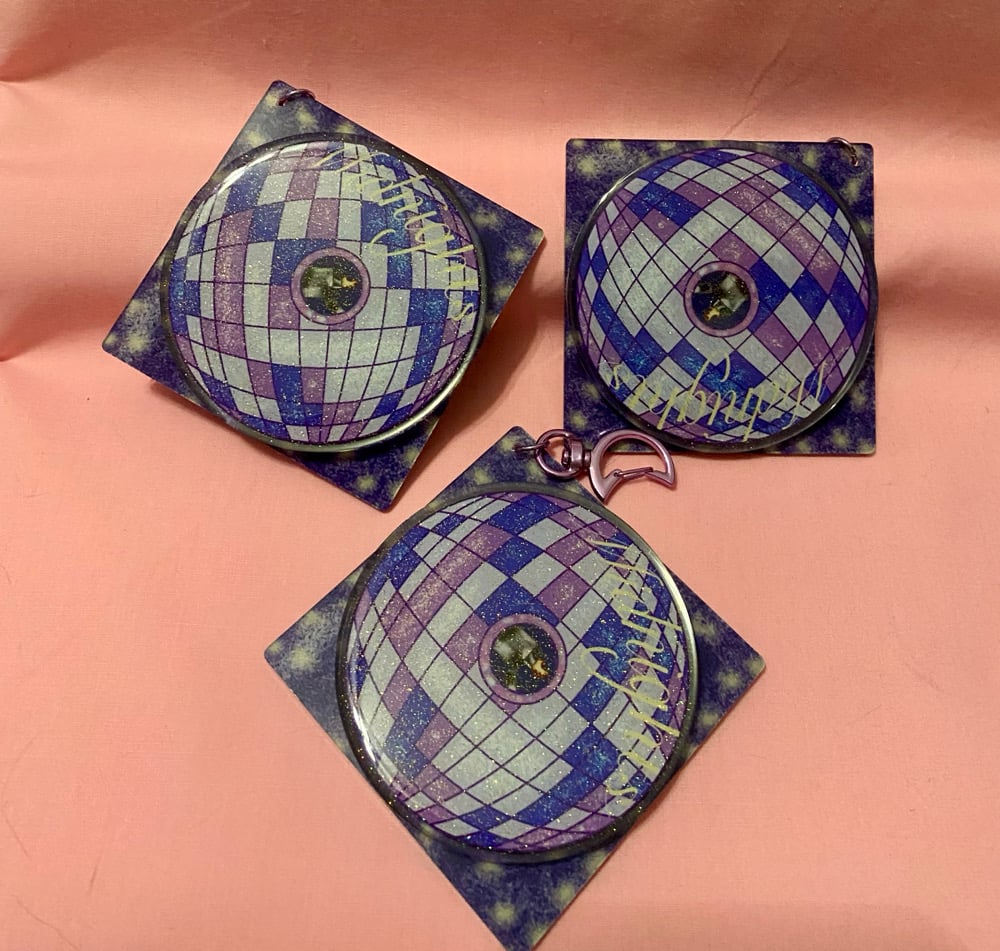 Image of midnight keychain 