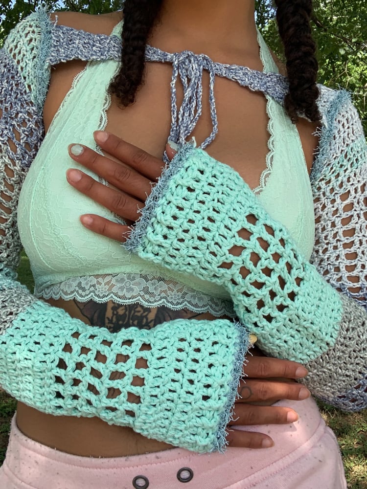 Image of ✧Frosted Fuzz Shrug