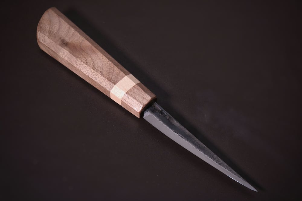 Image of 100mm slöjd with walnut, maple and walnut handle
