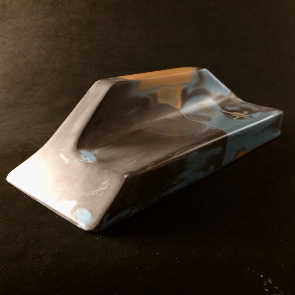 Image of Wired Ramps Slope'd Barrier Ledge (Dark Grey, Blue and Orange)