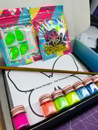 Image 2 of Neon Green Butterfly Beading Kit