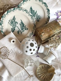 Image 1 of Box de Brocante « Élégance botanique »