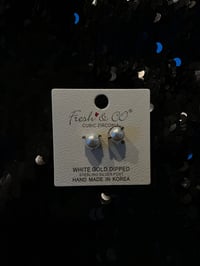 Silver and Pearl Earrings 
