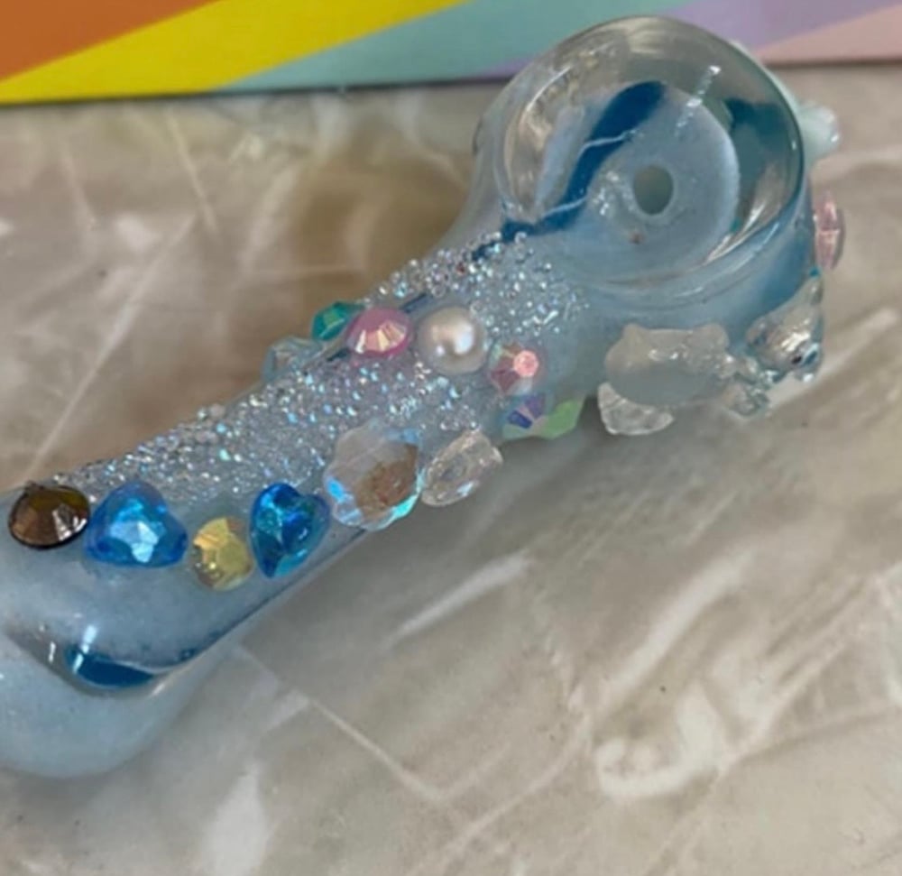 Mermaid tail sanrio pipe