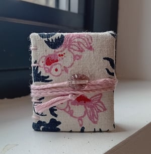 JYOTI — mini livre — poissons chinois
