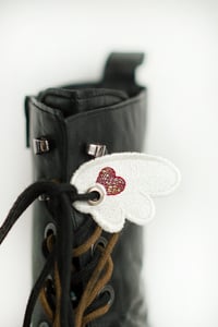 Image 2 of Ailes brodées mini ange ( paire )