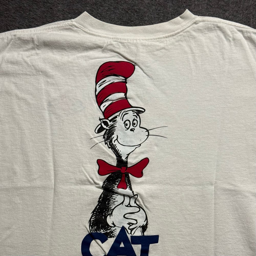 Image of 1990s Dr Suess Cat in the Hat Graphic Tee (M)